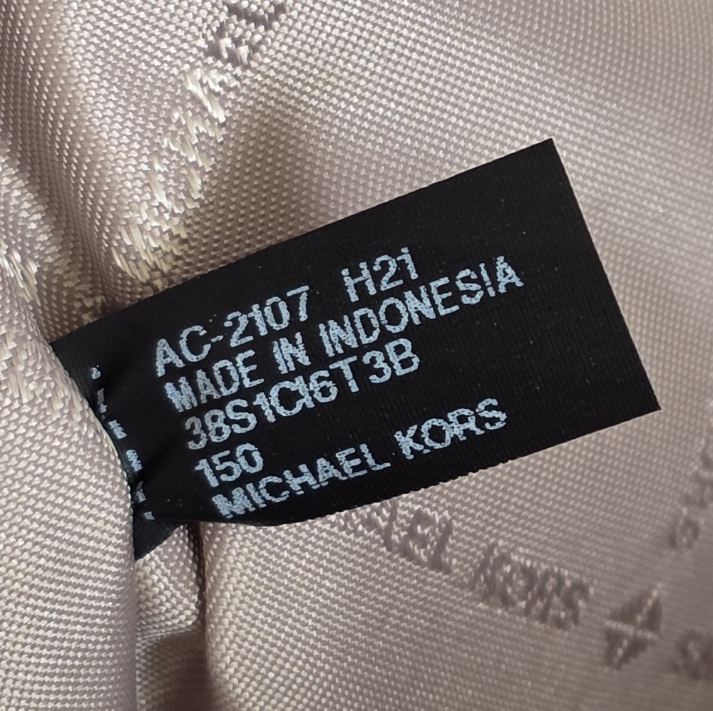 Michael Kors Jessie Logo Large Satchel - Picture 6 of 10
